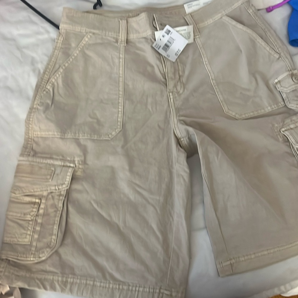 Pantaloons cargo a mitad American eagle